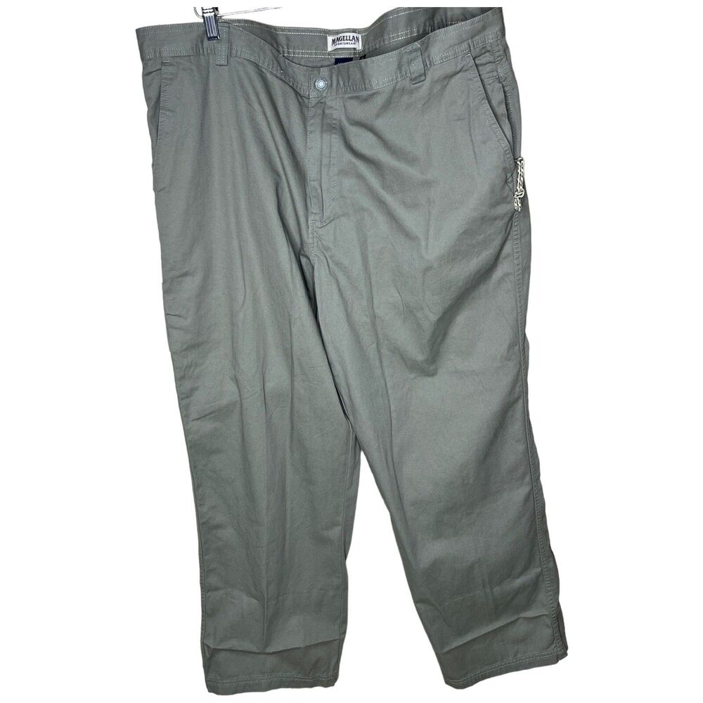 Magellan Sports Wear Cargo 100% Cotton green Pant Size 44W 32L pockets belt loop